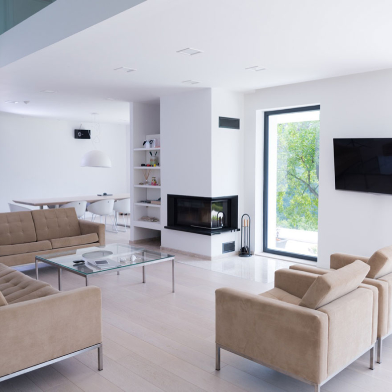 Ample apartment